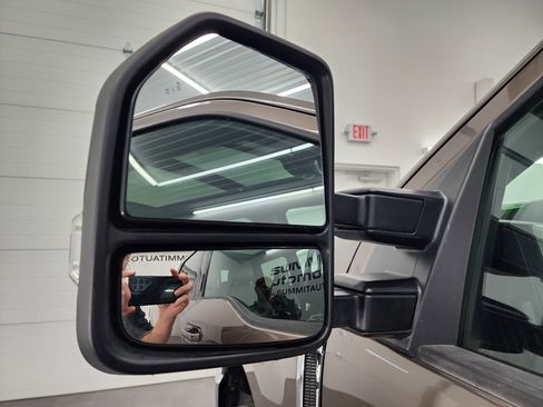 Used 2022 Ford F350 Lariat image 35