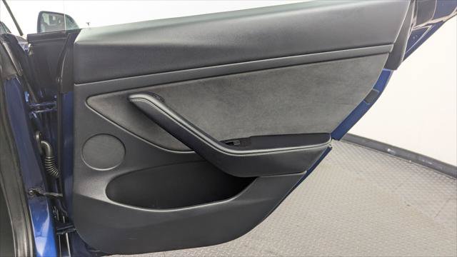Used 2022 Tesla Model 3 RWD image 19
