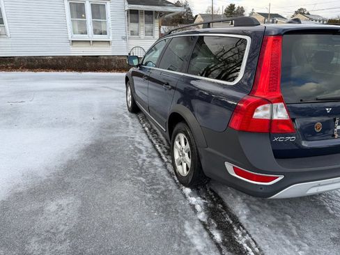 Used 2010 Volvo XC70 3.2 image 3