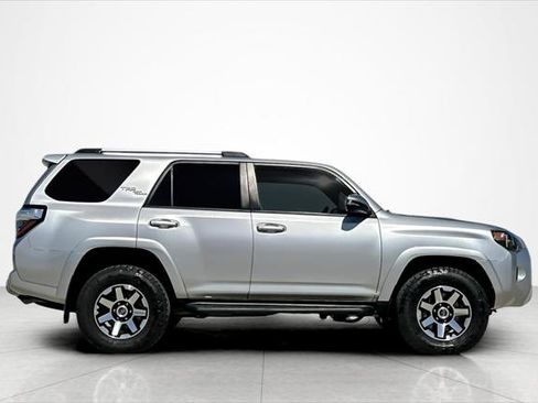 Certified 2018 Toyota 4Runner TRD Off-Road Premium AWD/4WD image 6