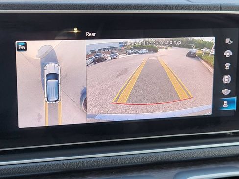 Used 2021 Mercedes-Benz GLE 350 4MATIC image 26