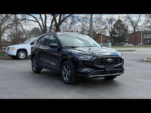 Used 2025 Ford Escape ST-Line image 1