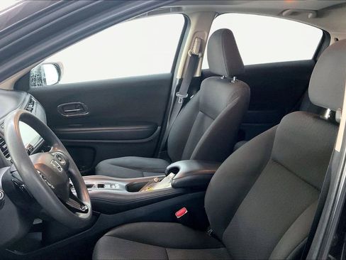 Used 2017 Honda HR-V EX image 22