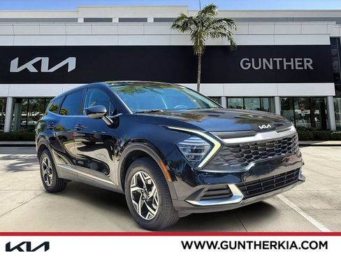 Certified 2024 Kia Sportage LX AWD/4WD image 1