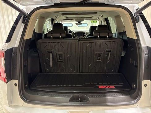 Used 2023 GMC Acadia Denali w/ Denali Ultimate Package AWD/4WD image 30