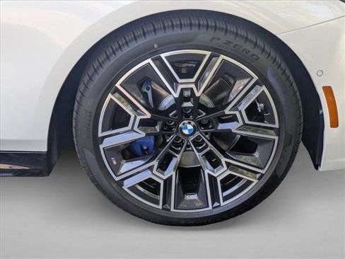 Used 2026 BMW 530i w/ M Sport Package RWD image 10