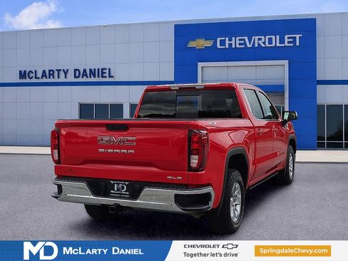 Used 2020 GMC Sierra 1500 SLE w/ SLE Value Package AWD/4WD image 5