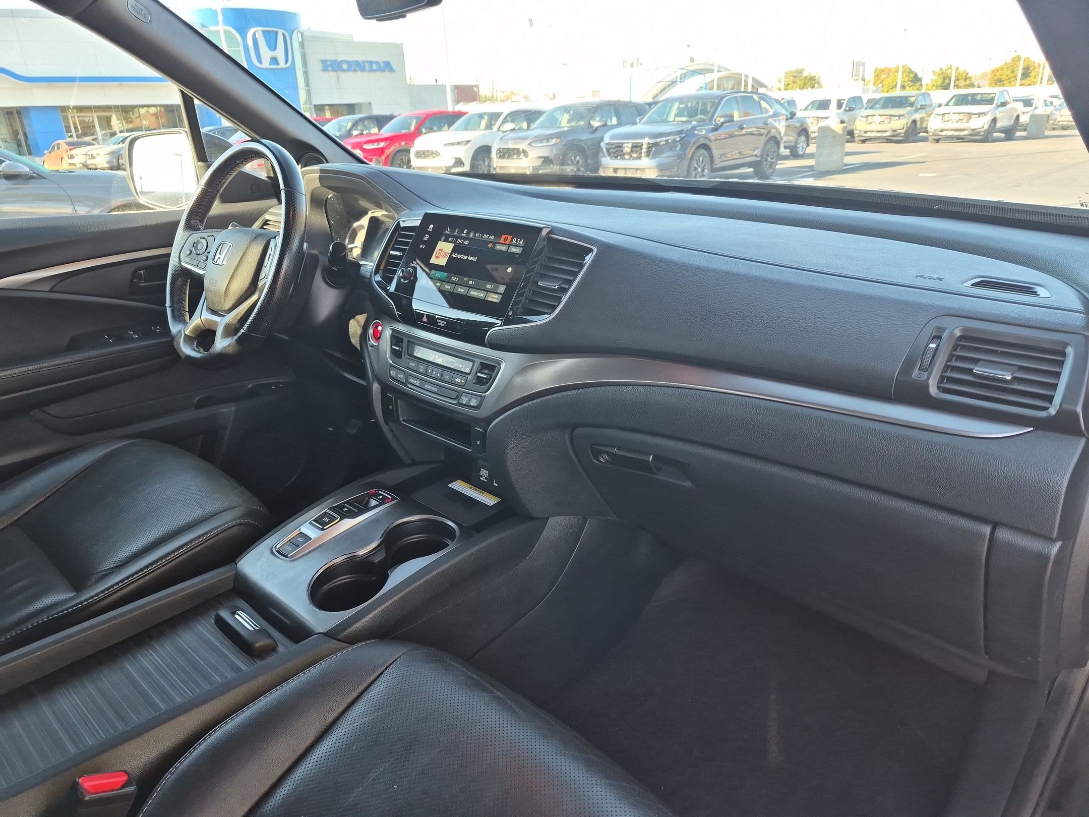 Used 2023 Honda Passport EX-L image 32