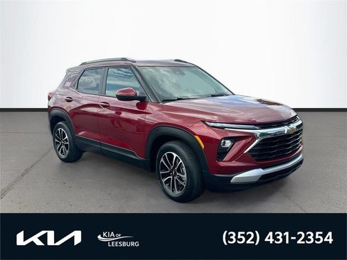 Used 2024 Chevrolet TrailBlazer LT w/ Convenience Package FWD image 1