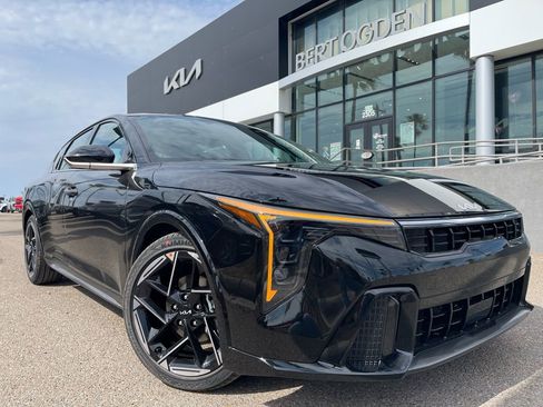 New 2026 Kia K4 GT-Line image 1