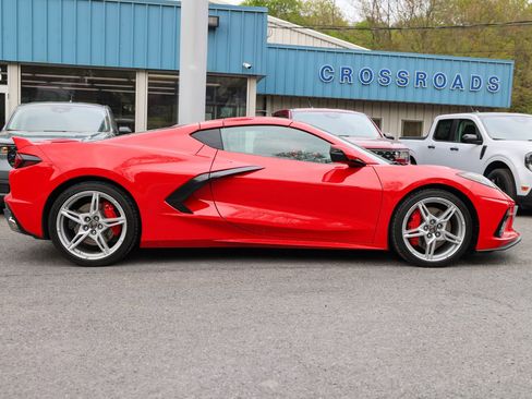 Used 2020 Chevrolet Corvette Stingray Preferred Cpe w/ 2LT Preferred Equipment Group RWD image 1
