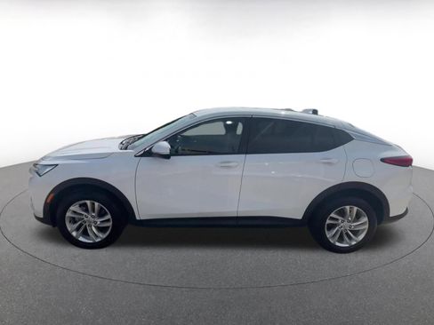 Used 2025 Buick Envista Sport Touring FWD image 9