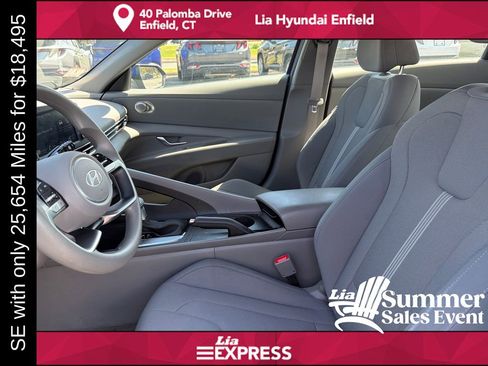 Used 2024 Hyundai Elantra SE FWD image 13