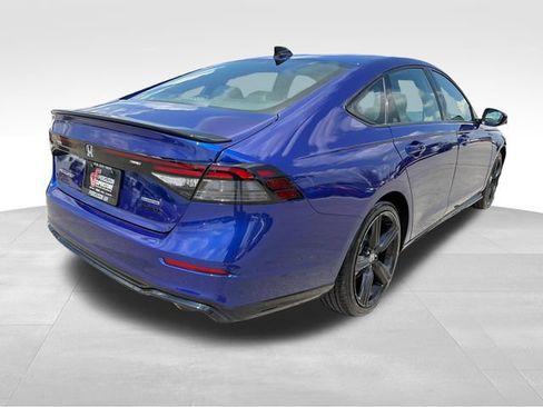 Used 2023 Honda Accord Sport image 7