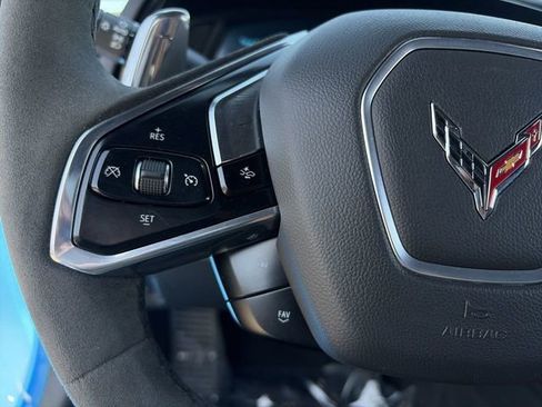 Used 2024 Chevrolet Corvette Stingray Preferred Cpe w/ Z51 Performance Package image 17