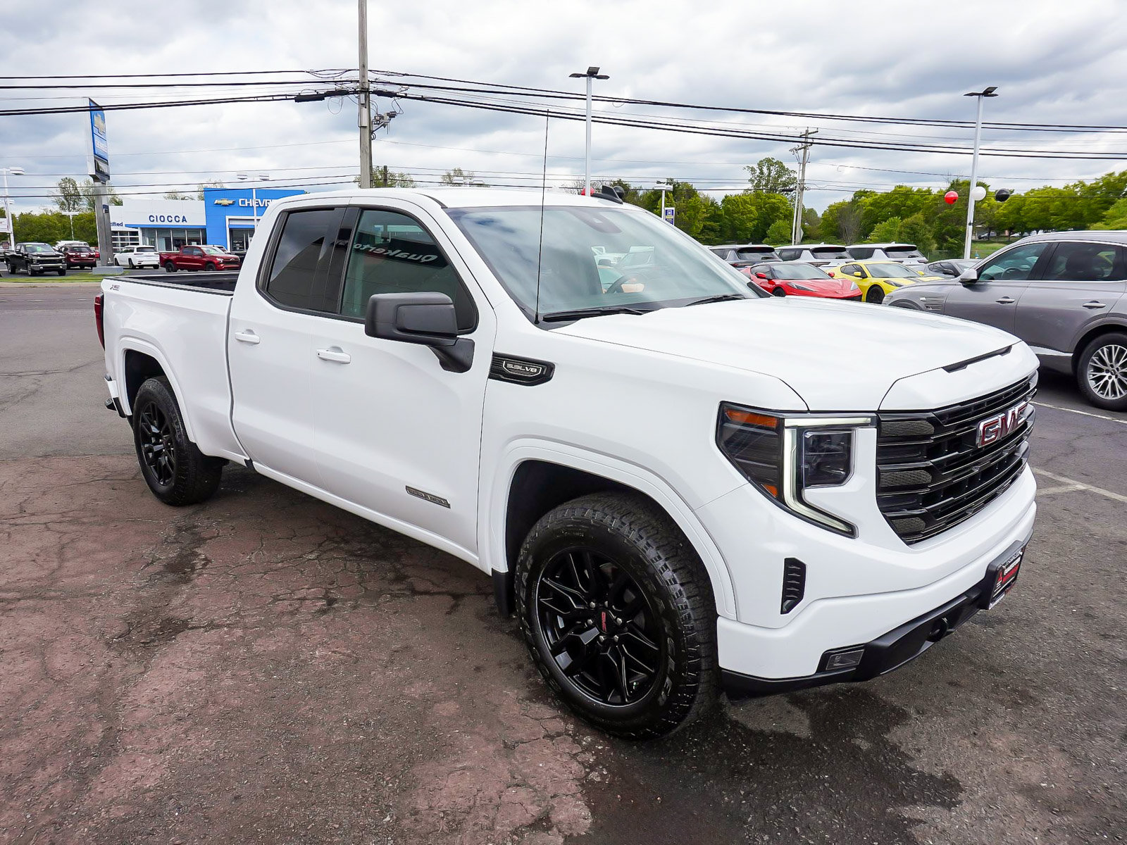 Used 2023 GMC Sierra 1500 Elevation w/ X31 Off-Road Package AWD/4WD image 3