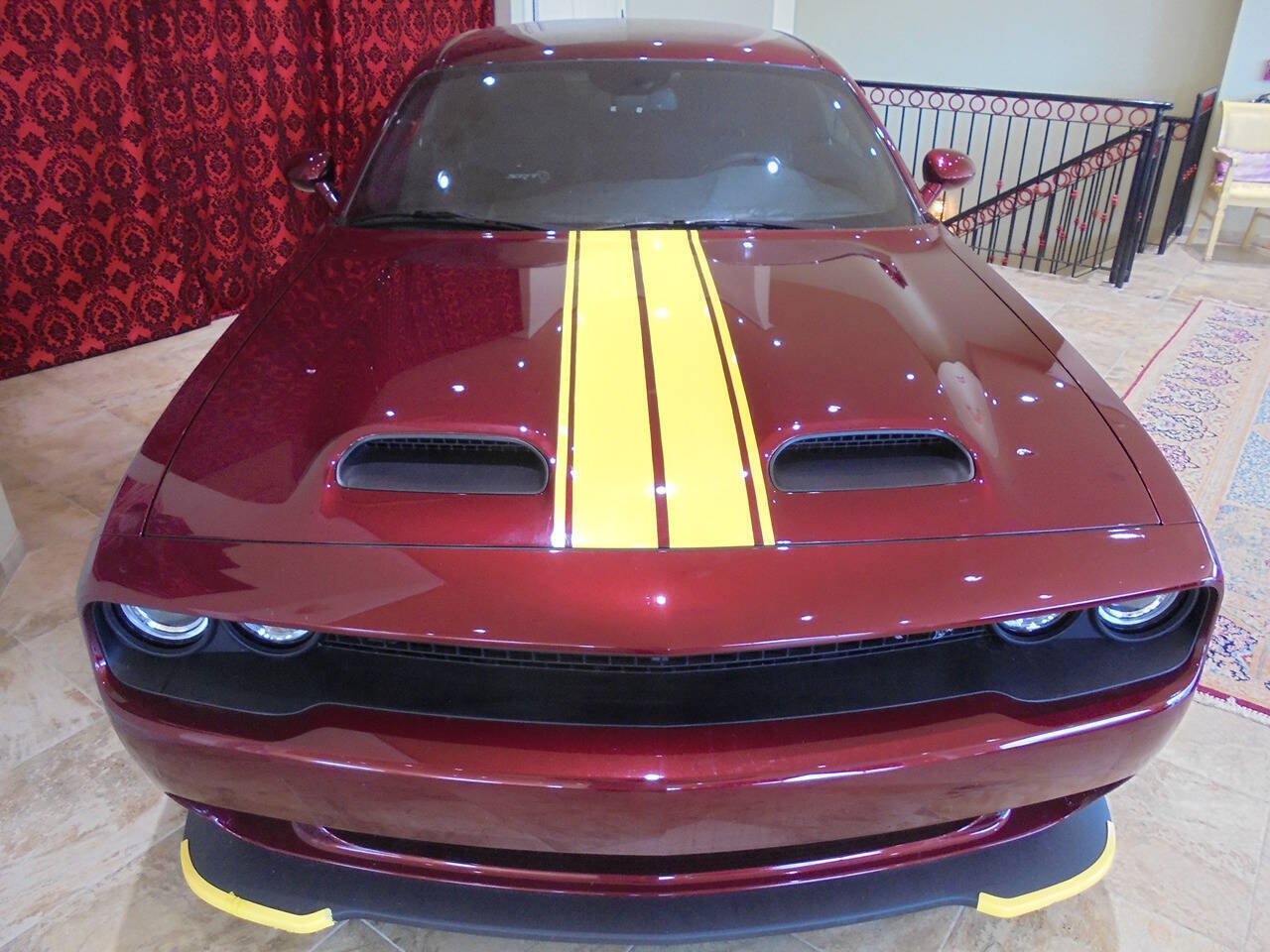 Used 2020 Dodge Challenger SRT Hellcat RWD image 2