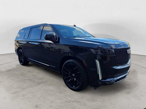 Used 2024 Cadillac Escalade ESV Sport Platinum w/ LPO, ONYX Package AWD/4WD image 5