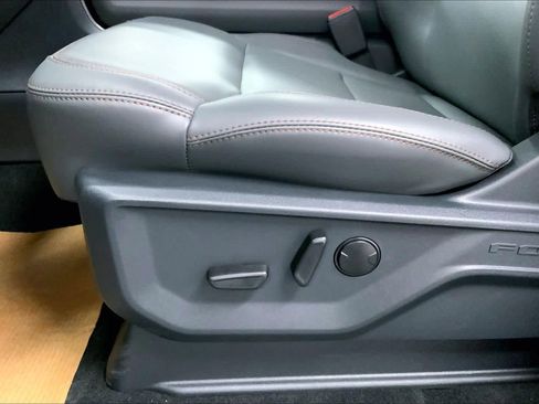 New 2025 Ford Expedition Max Active image 20