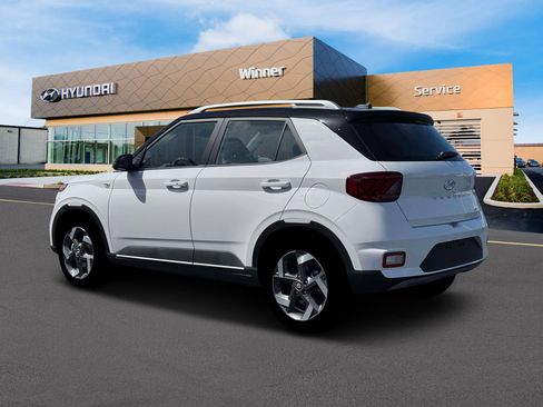 New 2026 Hyundai Venue SEL image 4