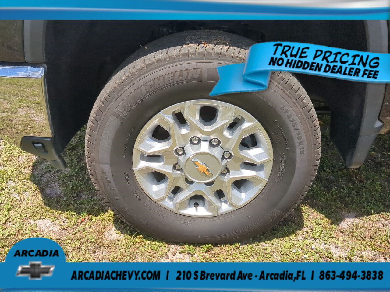 Used 2024 Chevrolet Silverado 2500 LTZ AWD/4WD image 11