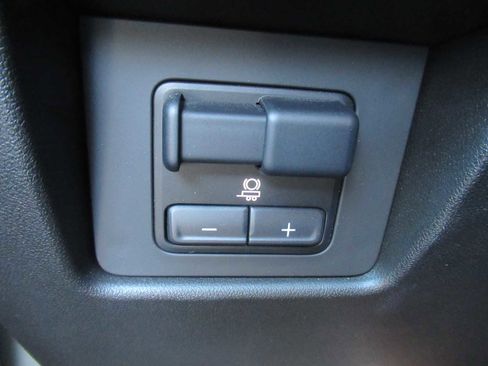 Used 2024 Chevrolet Colorado ZR2 image 35