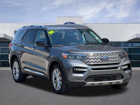 Used 2024 Ford Explorer Limited w/ Equipment Group 301A AWD/4WD image 2