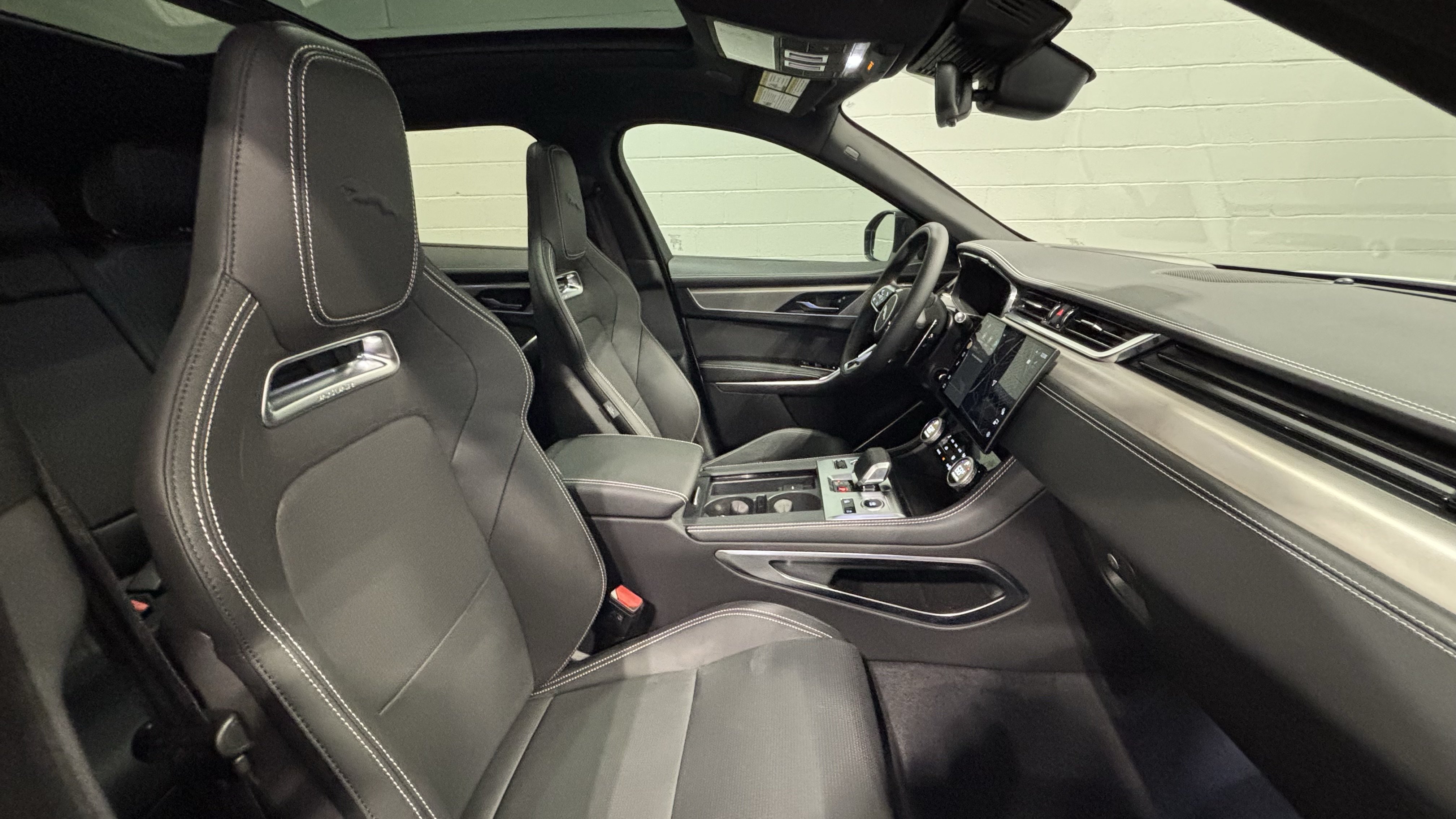 New 2026 Jaguar F-PACE R-Dynamic S AWD/4WD image 14