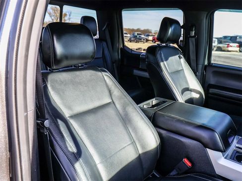 Used 2015 Ford F150 Lariat image 20