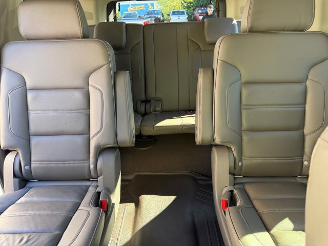 Used 2020 GMC Yukon XL Denali w/ Denali Premium Package AWD/4WD image 27