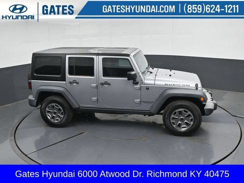 Used 2015 Jeep Wrangler Unlimited Rubicon w/ Max Tow Package AWD/4WD image 37