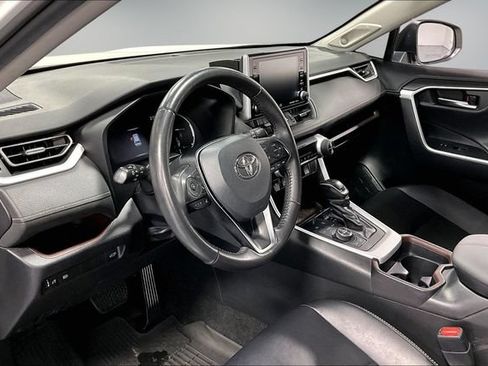 Used 2020 Toyota RAV4 Limited w/ All Weather Liner Package AWD/4WD image 18