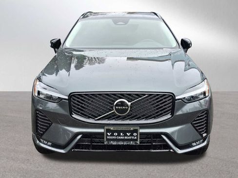 New 2026 Volvo XC60 B5 Core w/ Protection Package Premier AWD/4WD image 8