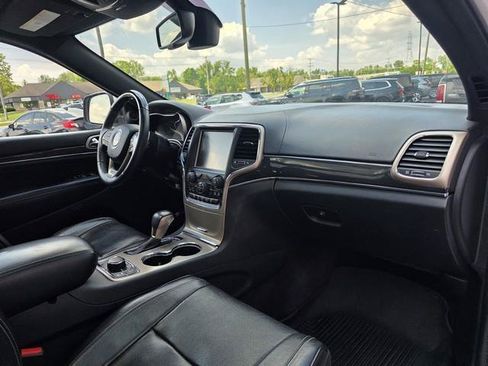 Used 2016 Jeep Grand Cherokee Overland AWD/4WD image 28