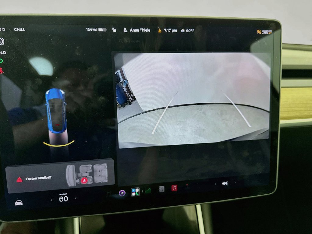 Used 2021 Tesla Model Y Long Range AWD/4WD image 16