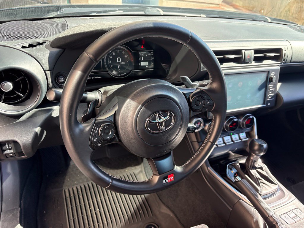 Used 2022 Toyota GR86 Premium w/ ALL Weather Mat Package (TMS) RWD image 12