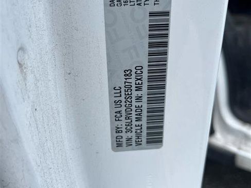 Used 2025 RAM ProMaster 2500 w/ Convenience Group image 10