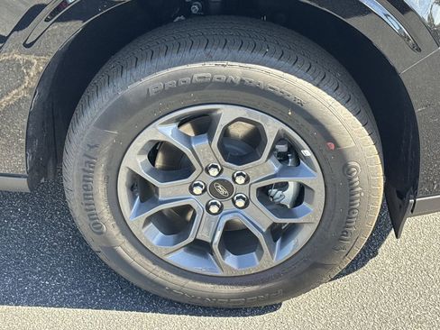 New 2025 Ford Maverick XLT image 12