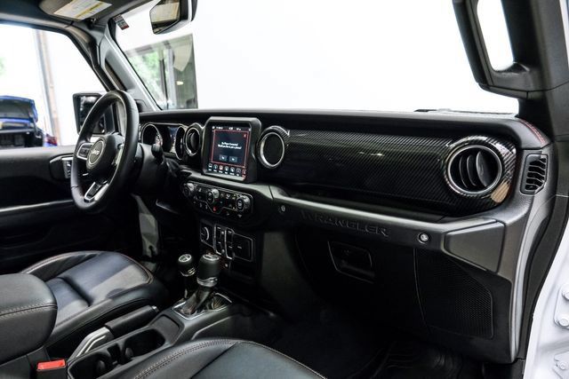Used 2019 Jeep Wrangler Unlimited Rubicon AWD/4WD image 14