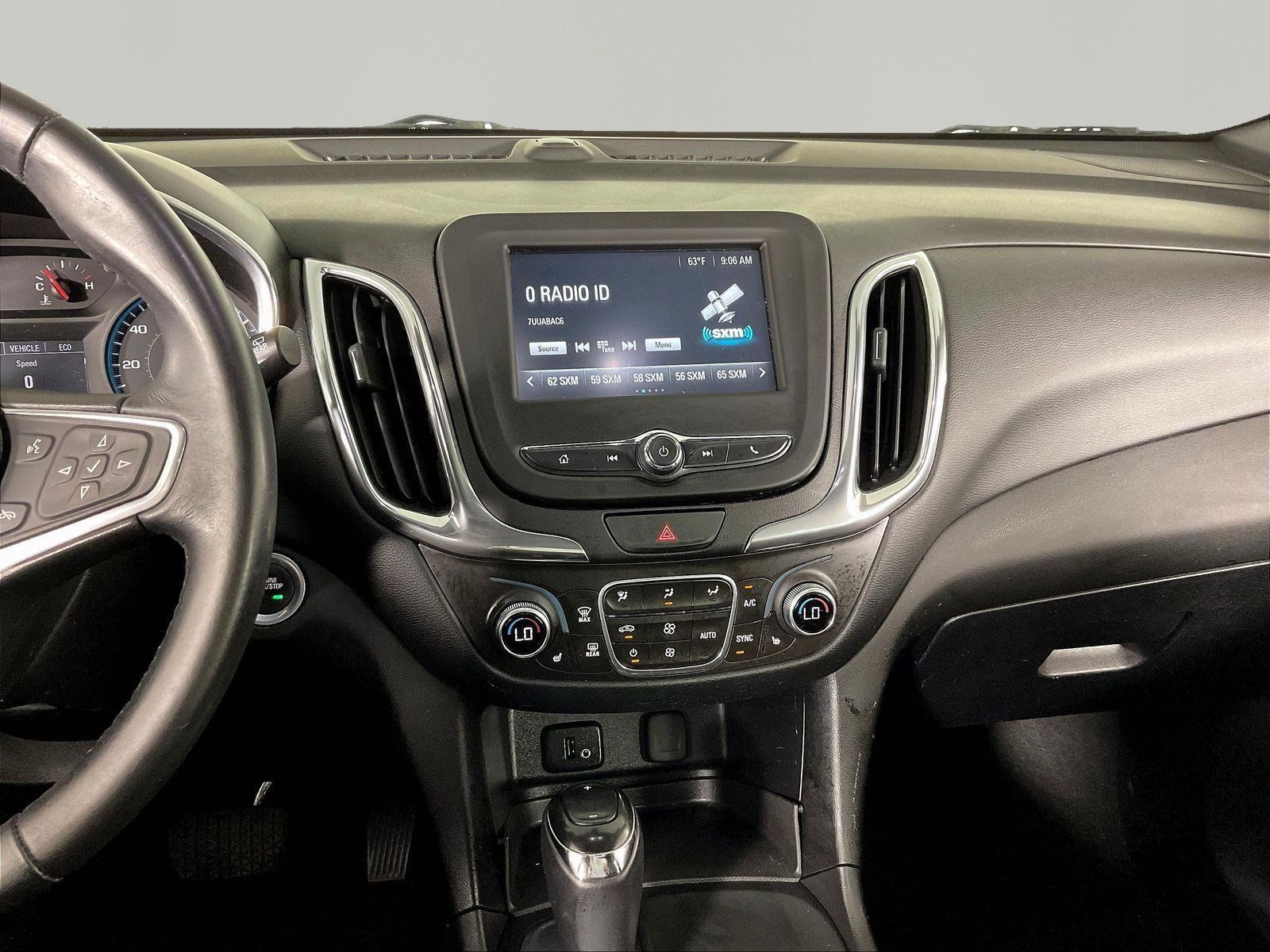 Used 2018 Chevrolet Equinox LT FWD image 9