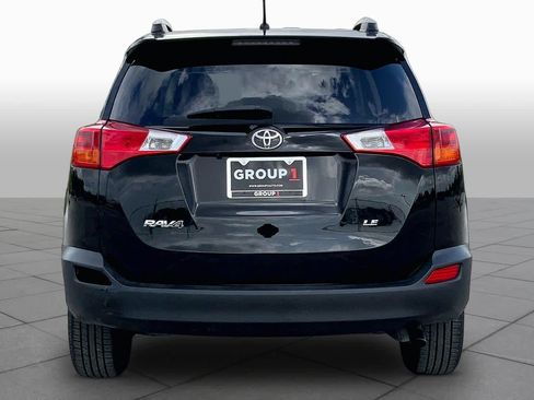 Used 2014 Toyota RAV4 LE FWD image 5