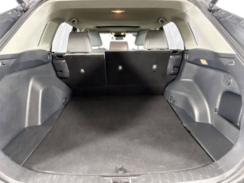 Used 2020 Toyota RAV4 XLE Premium FWD image 36