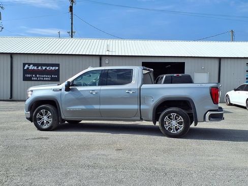 Used 2025 GMC Sierra 1500 SLT AWD/4WD image 17