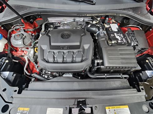 Used 2024 Volkswagen Tiguan SE FWD image 29