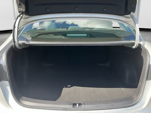 Used 2023 Toyota Corolla LE FWD image 17