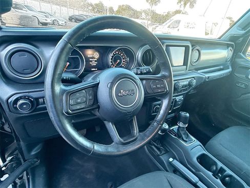 Used 2021 Jeep Wrangler Unlimited Sport S image 12