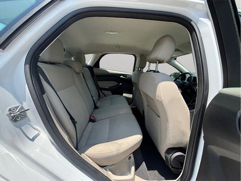 Used 2017 Ford Focus SE FWD image 30