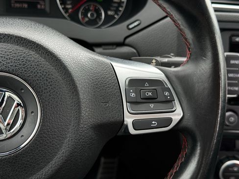 Used 2013 Volkswagen Jetta GLI Autobahn FWD image 30