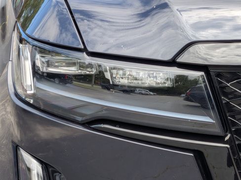 Certified 2023 Cadillac Escalade ESV Sport Platinum AWD/4WD image 10