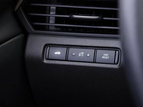 Certified 2025 Nissan Altima 2.5 SV FWD image 19